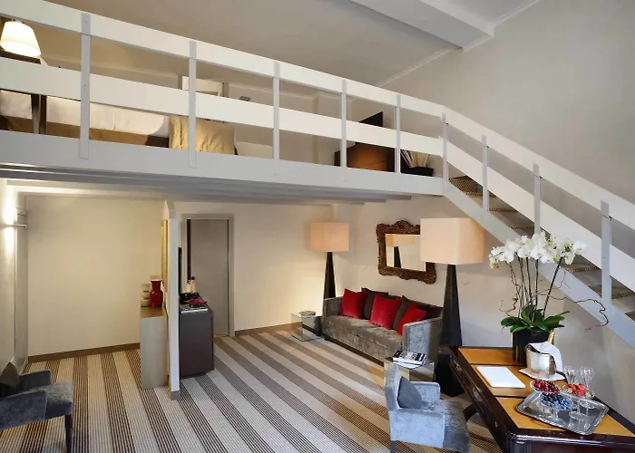 Colonna Palace Hotel