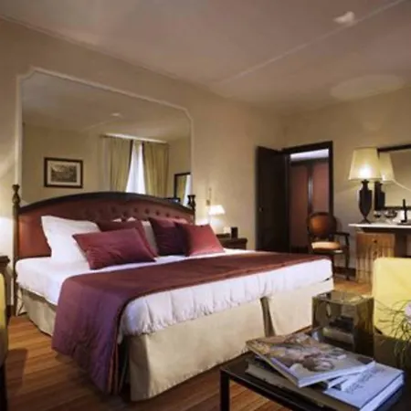 Colonna Palace 4* Rome