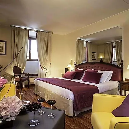 Hotel Colonna Palace