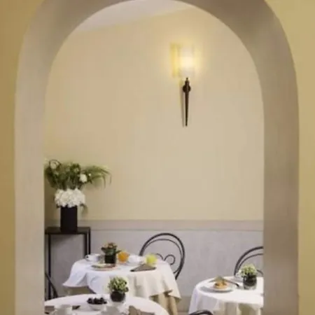 Colonna Palace 4* Rome