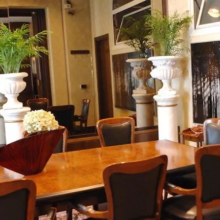 Ξενοδοχείο Colonna Palace 4*