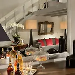 Colonna Palace 4* Rome