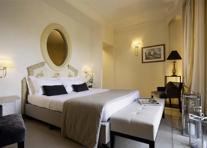 Colonna Palace Hotell 4*