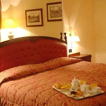 Colonna Palace 4* Rzym